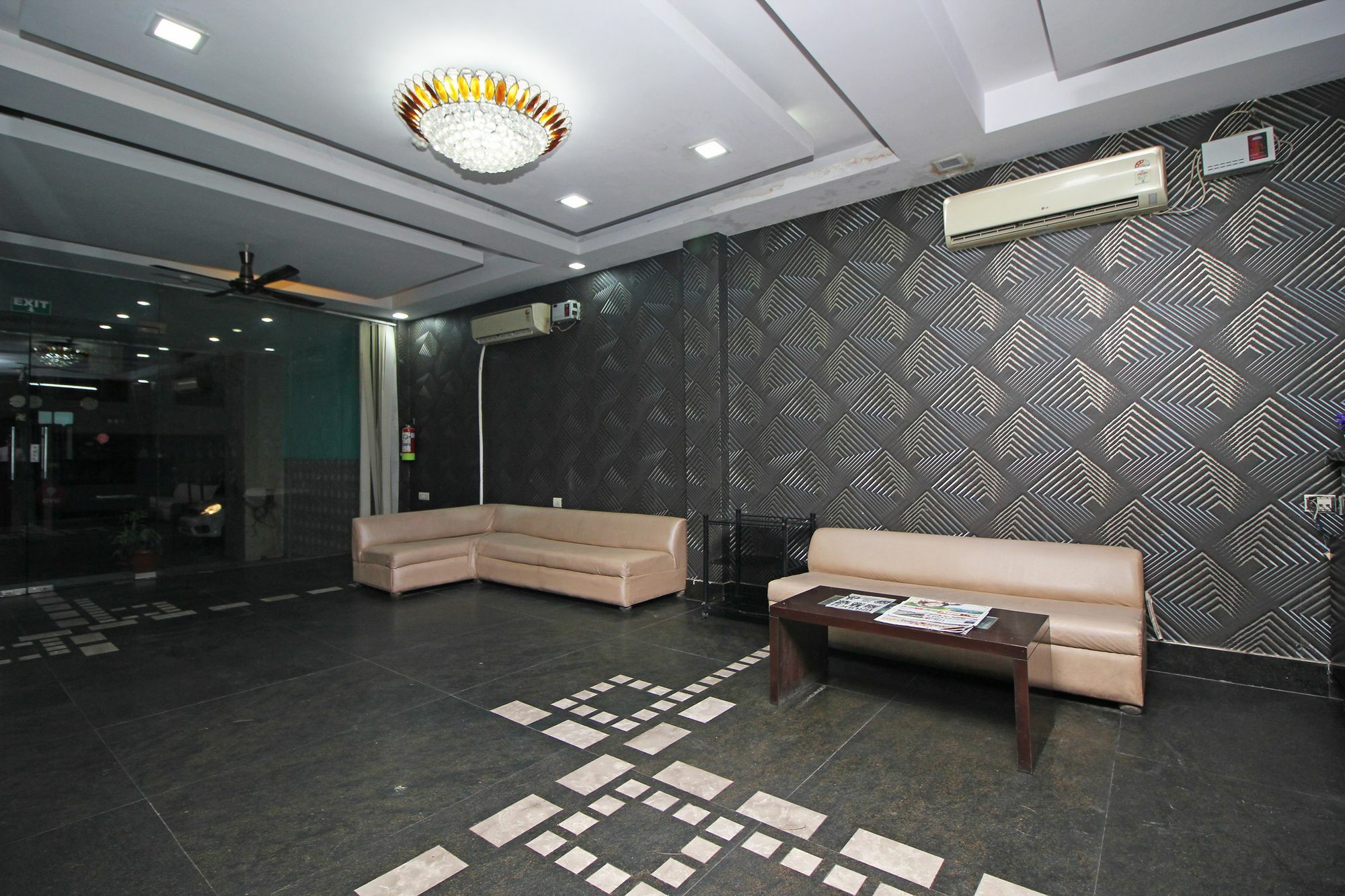 Oyo 9030 Hotel Delhi Airport Plaza Új-Delhi Kültér fotó