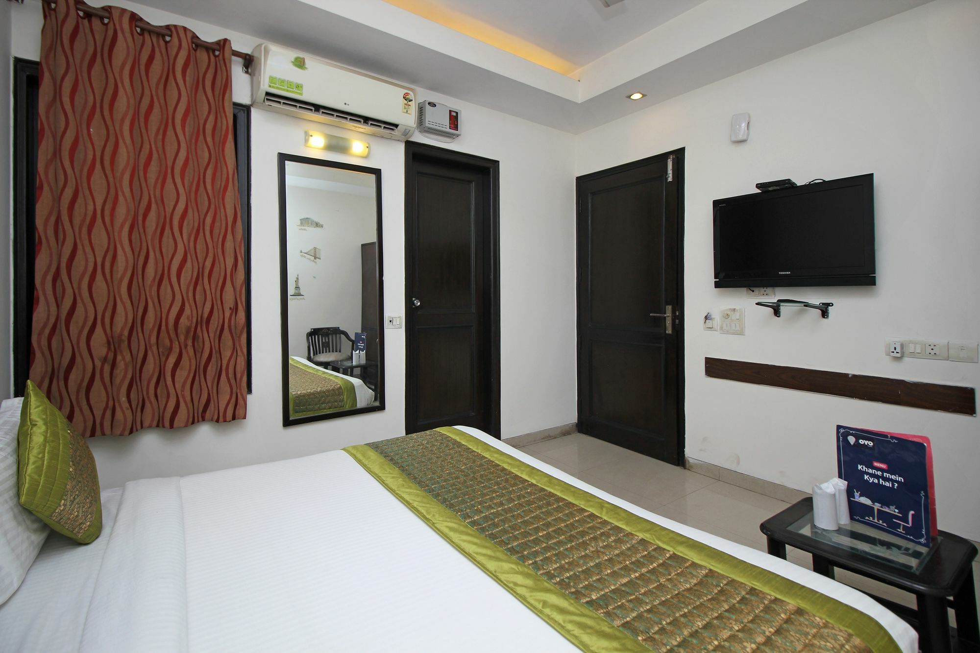 Oyo 9030 Hotel Delhi Airport Plaza Új-Delhi Kültér fotó